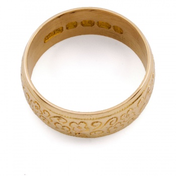 18ct gold 5.8g Wedding Ring size O